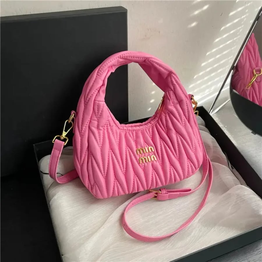 شنطة Miu Miu