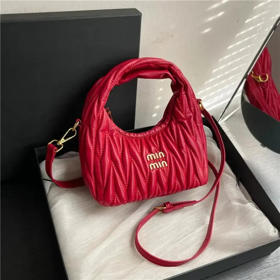 شنطة Miu Miu