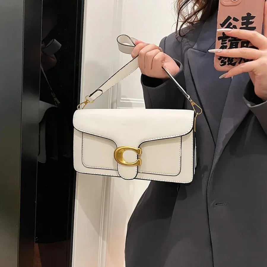شنطة Coach