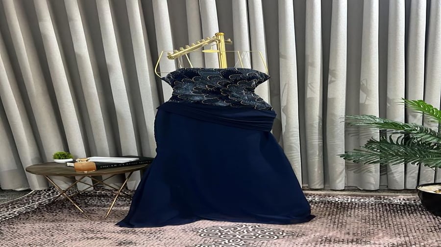 فستان نجلا