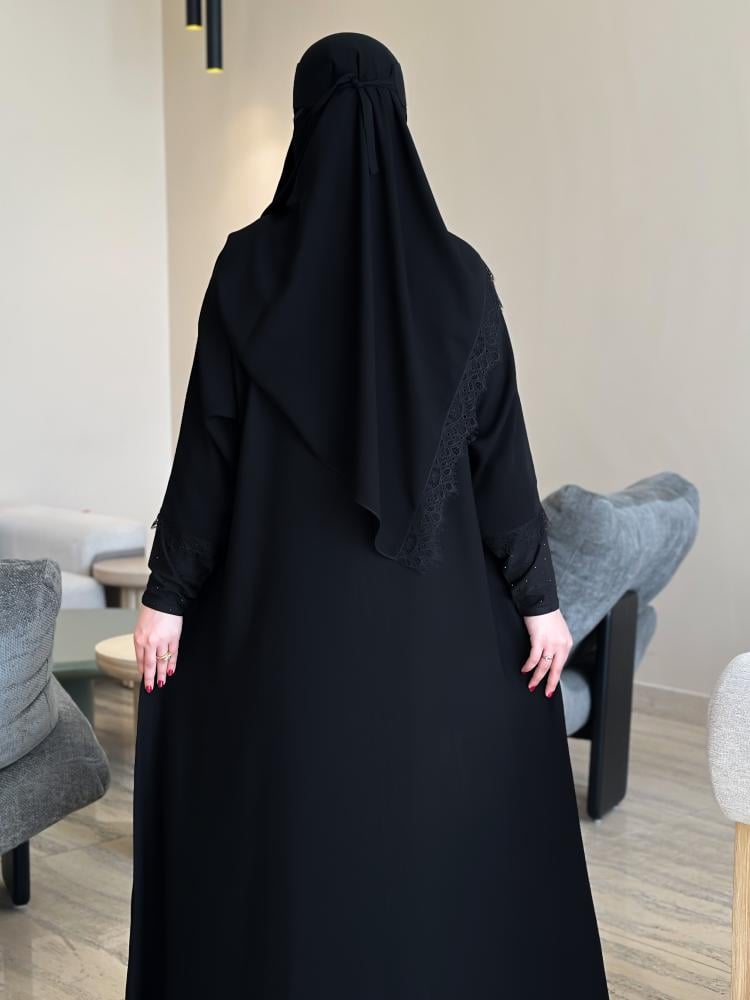 عبايه رقم 120مع طرحه  ونقاب مجاناً