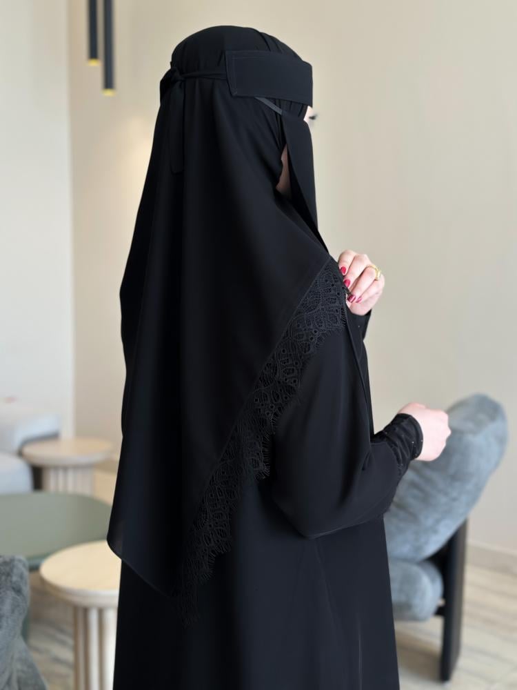 عبايه رقم 120مع طرحه  ونقاب مجاناً
