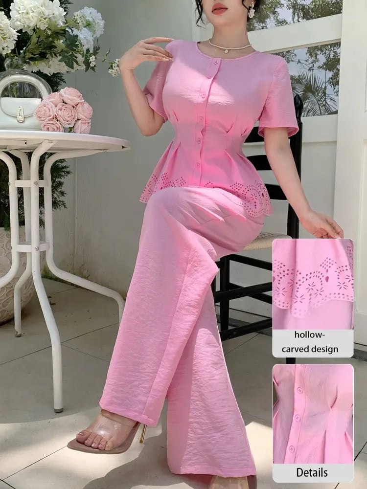 طقم نسائ مفرغ