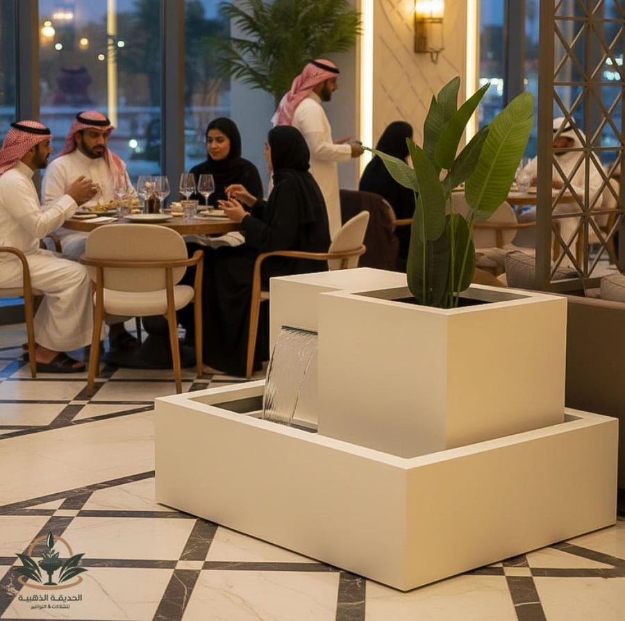 شلال مودرن مع حوض للأشجار جاهز