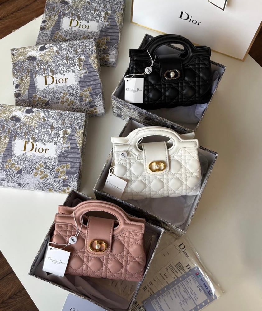 حقيبة كتف نسائي منDIOR