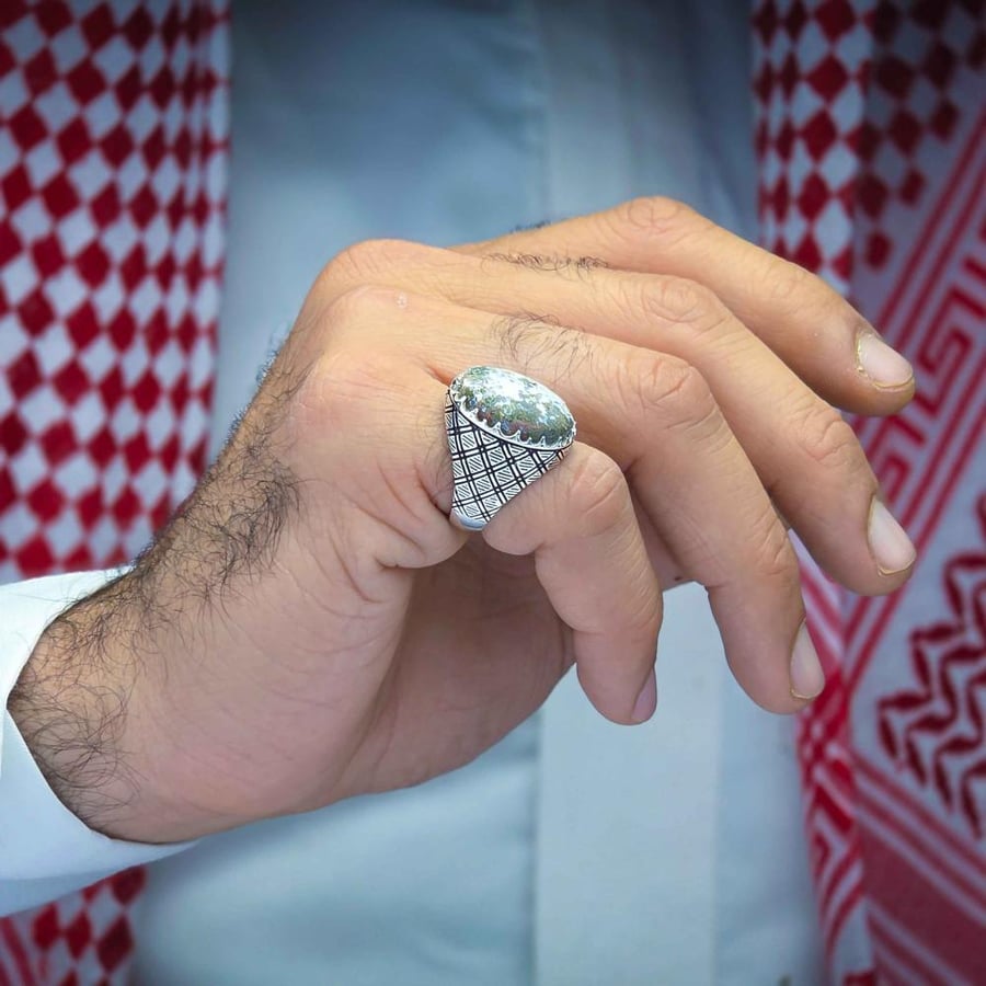 خاتم كلاسيكي عقيق يماني طحلبي نادر