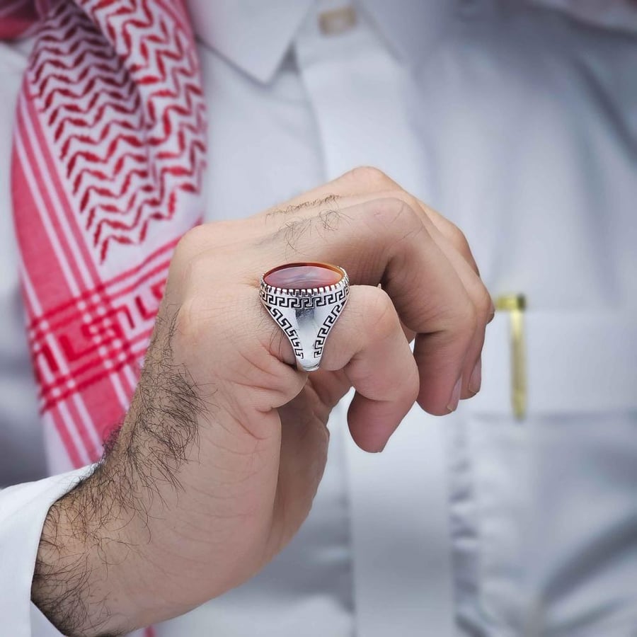 خاتم فضة عقيق يماني مزهر احمر