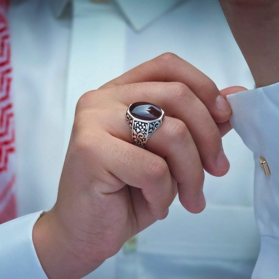 خاتم فضة عقيق يماني كبدي