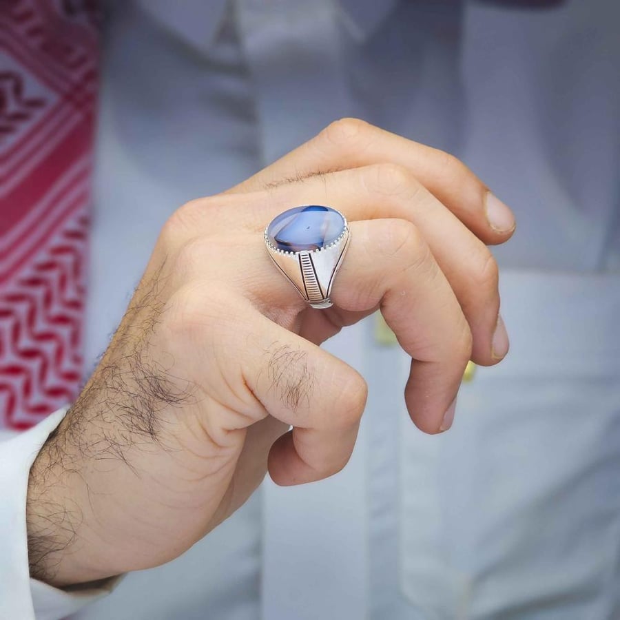 خاتم فضة عقيق يماني مزهر مصور