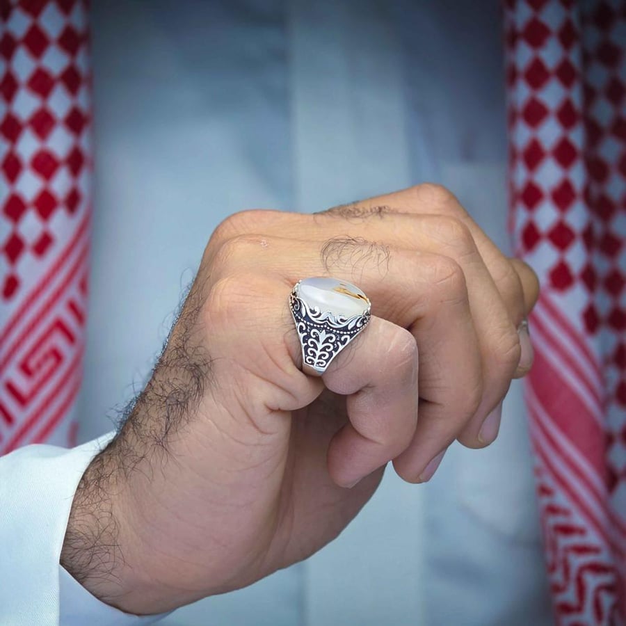 خاتم فضة عقيق يماني مزهر