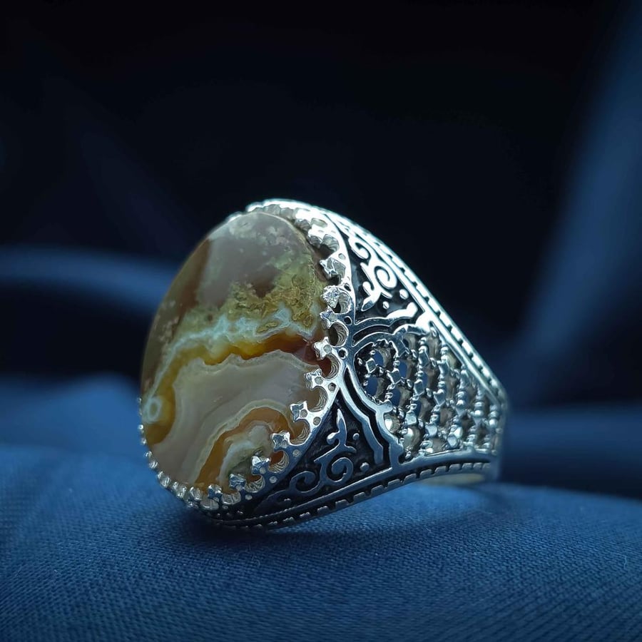 Silver ring with Yemeni agate, Tahlabi