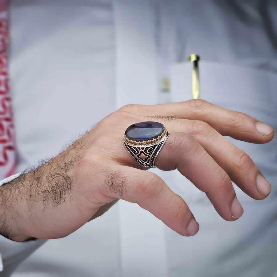 خاتم فضة عقيق يماني مزهر مصور