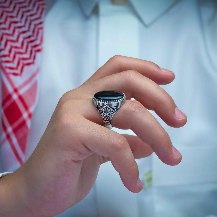 خاتم فضة عقيق يماني اسود