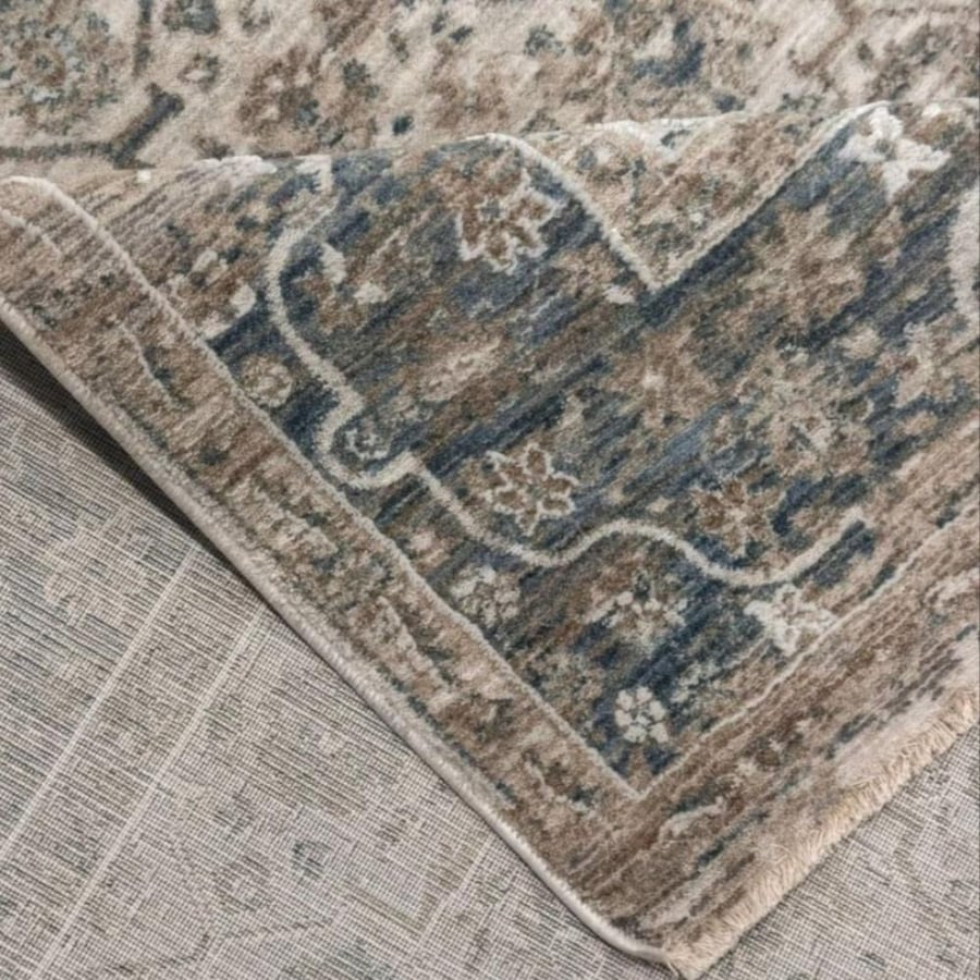 سجاد فينتج مغسول بدرجات البيج والرمادي – طابع تراثي عصري