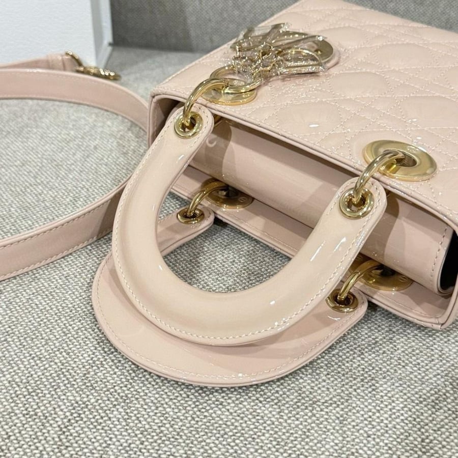 Lady Dior Small 20cm