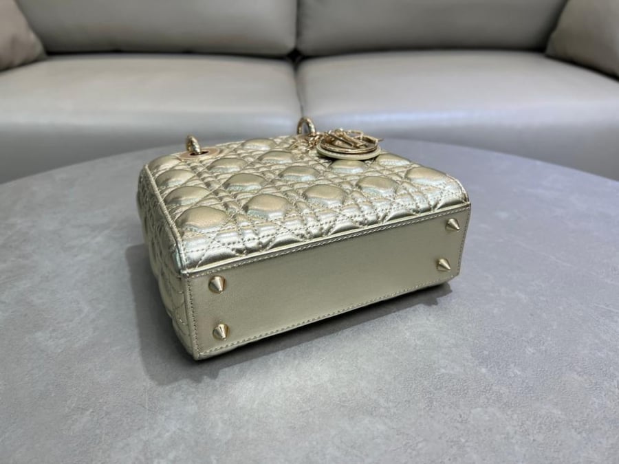 Lady Dior Small 20cm