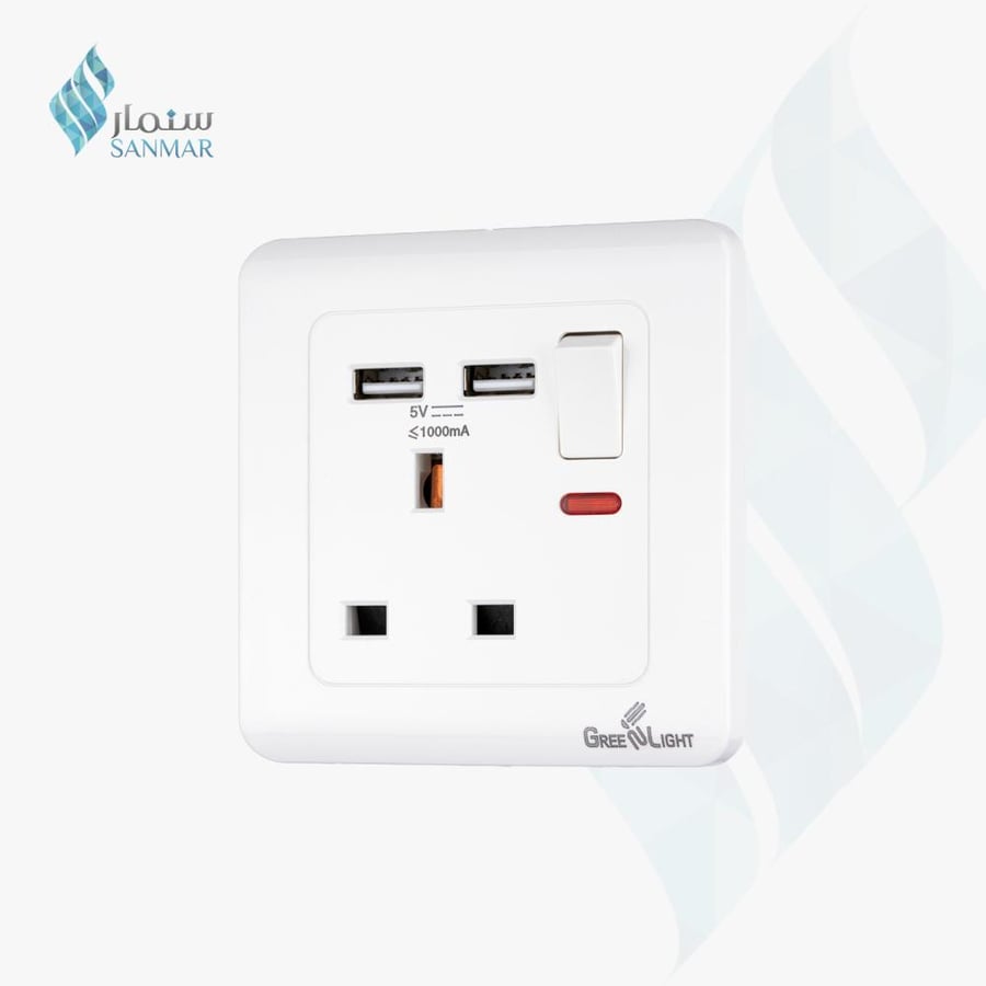 فيش ثلاثي مع 2 USB أبيض كلاسيك 13 أمبير