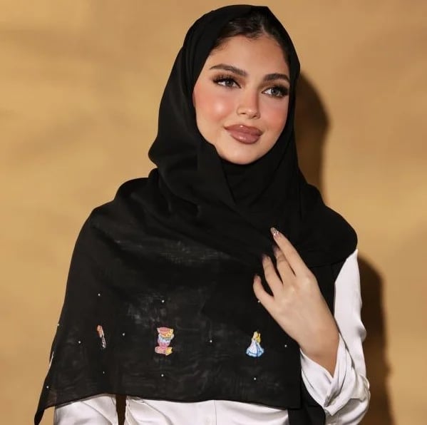 Black Wonderland Hijab