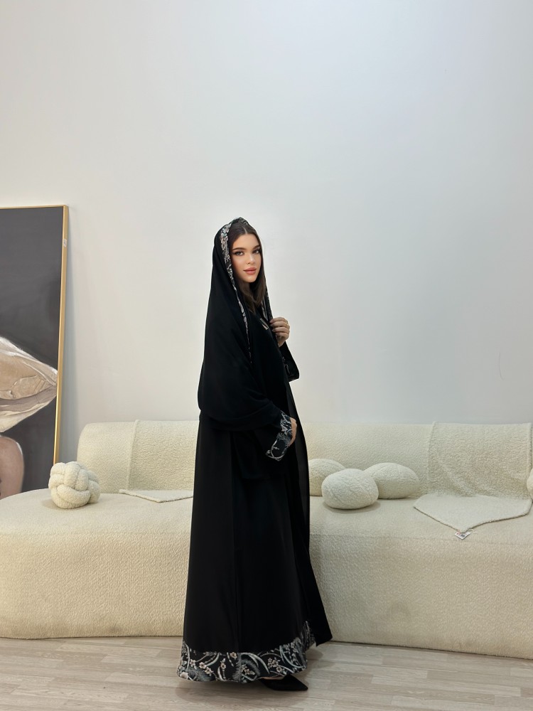 عباية دانة