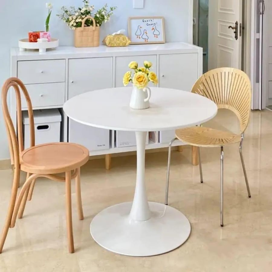طاولة طعام دائرية 70CM سطح خشب مع قاعدة معدن لون ابيض GWD1280-70W