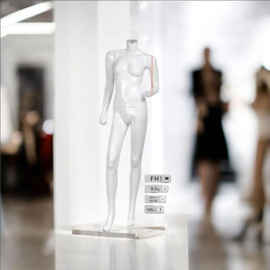Female display mannequin without head, white, FH1