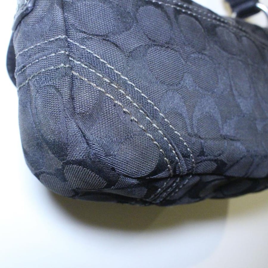 Coach Chelsea Turn Lock Shoulder Bag in black