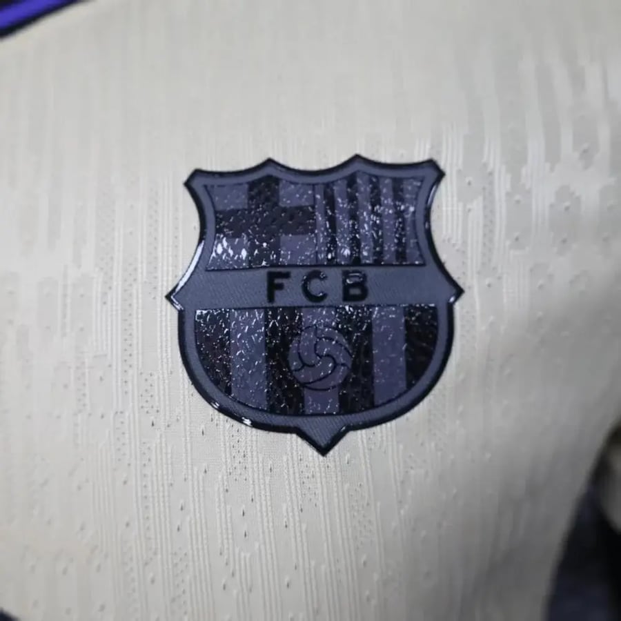 تيشرت برشلونة الاحتياطي 2026