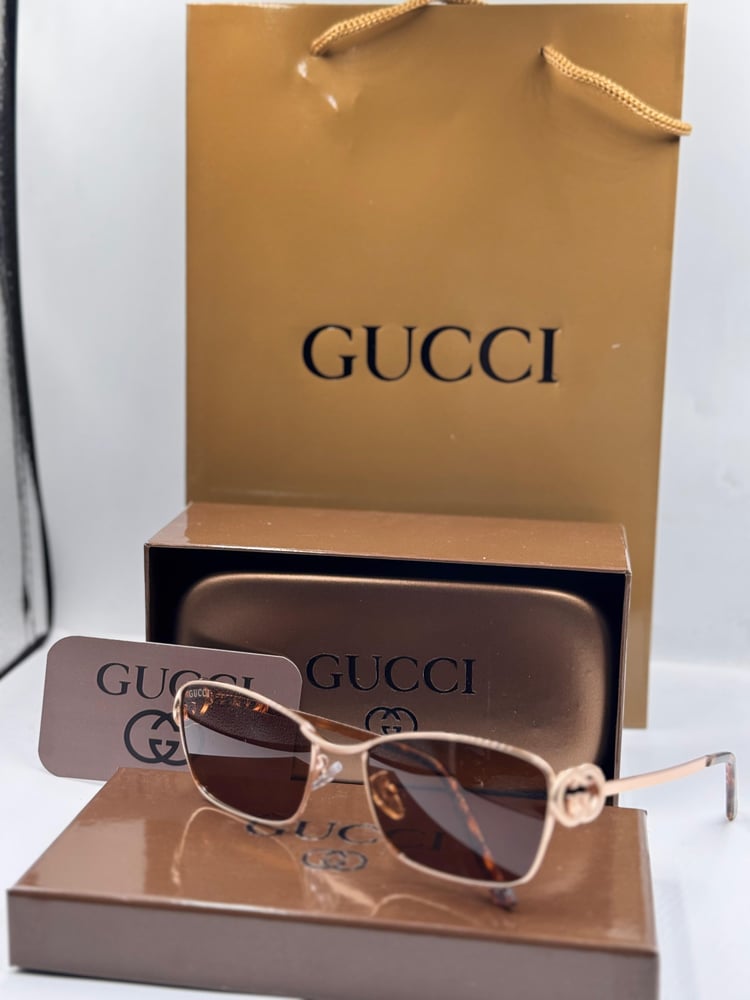 نظارة شمسية من ماركة GUCCI