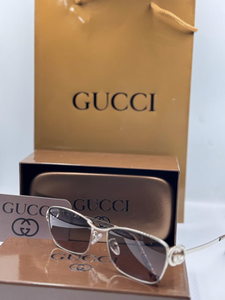 نظارة شمسية من ماركة GUCCI