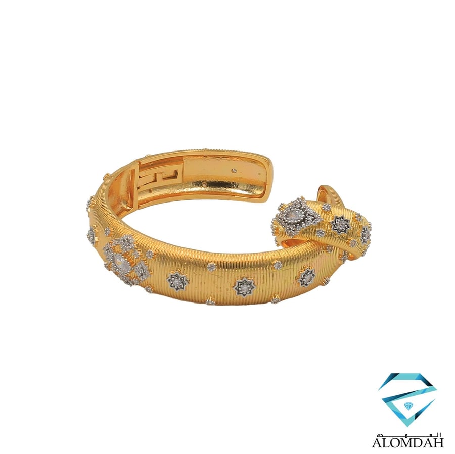 اسوارة مع خاتم زهبي مطعم بالزركون الفاخر