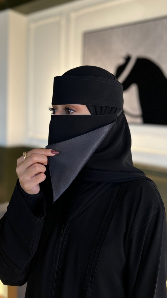 طرحتين بندانة +نقابين مبطن حرير