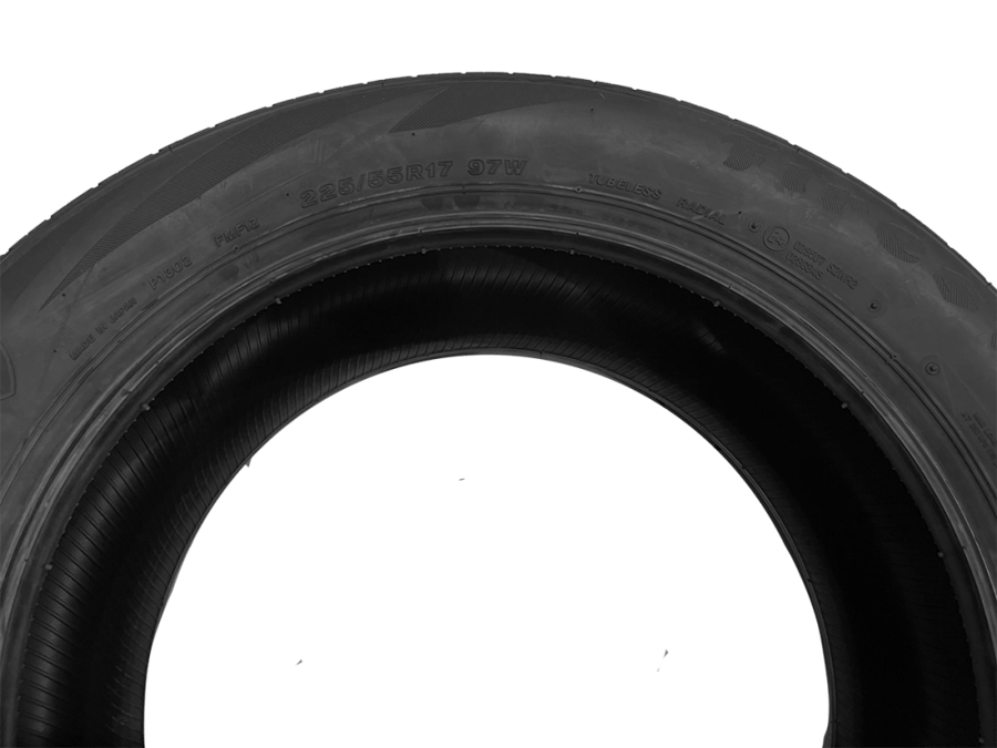 225/55R17  كفر فيرستون