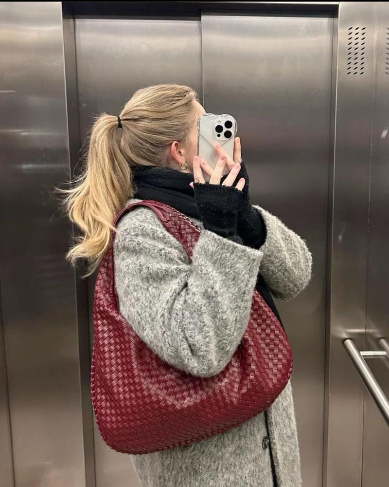 Trendy tote bag
