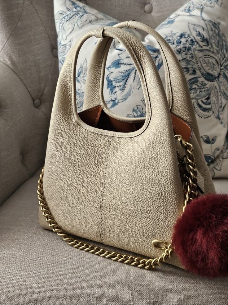 Coach lana bag