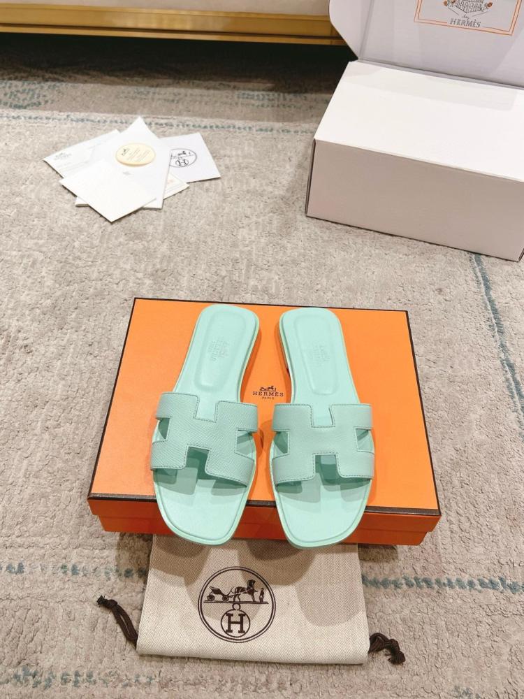 Hermes flat
