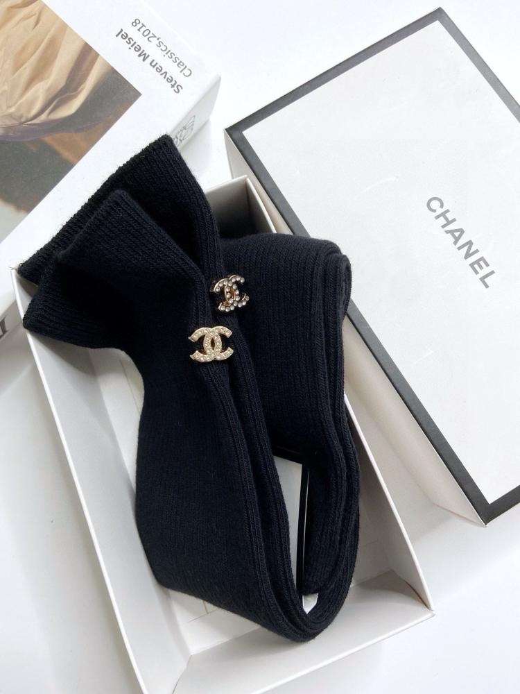 Chanel 1 pair of socks