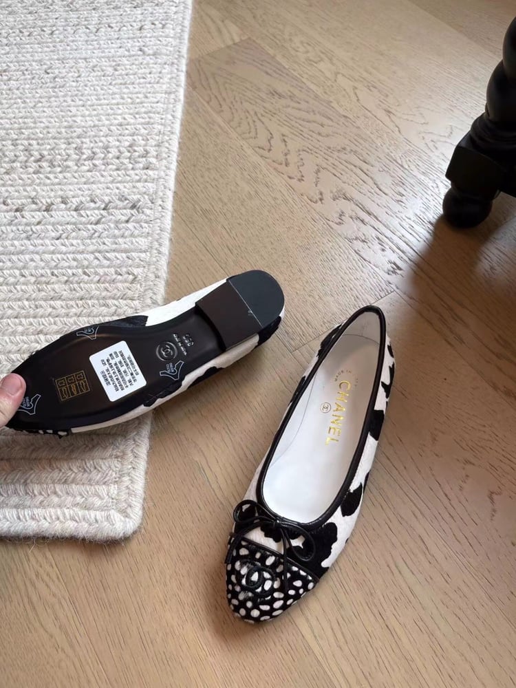 Chanel ballet flats cow-print