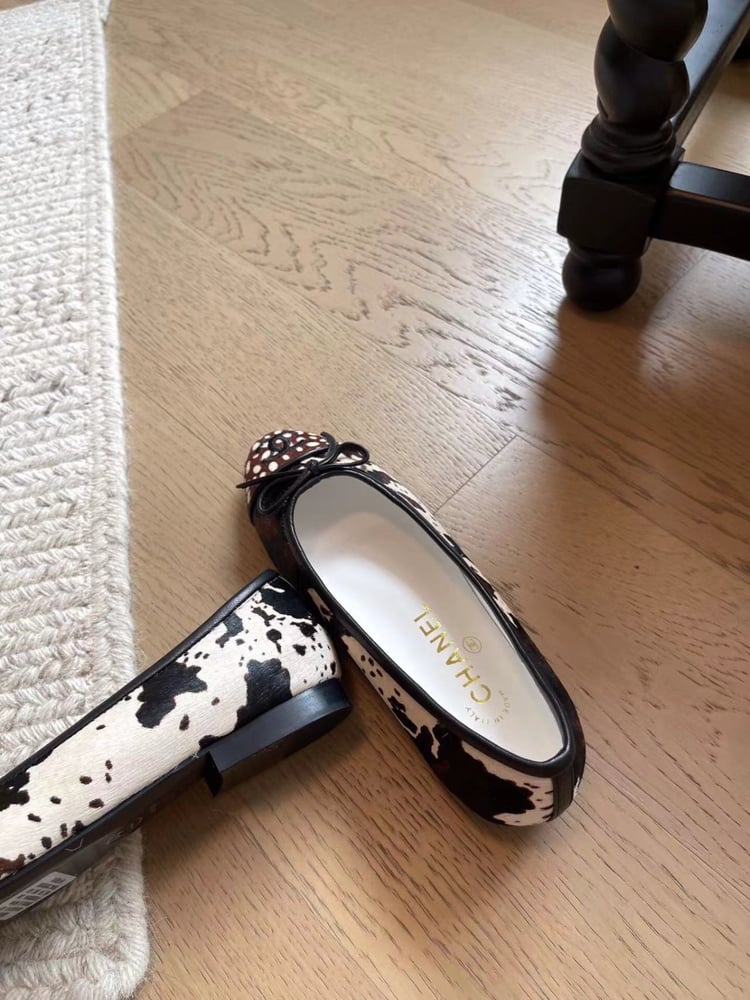Chanel ballet flats cow-print