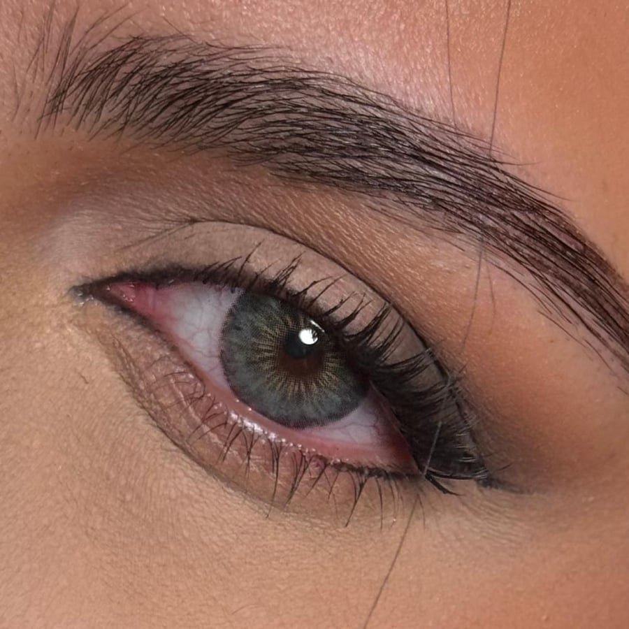 عدسة Ash