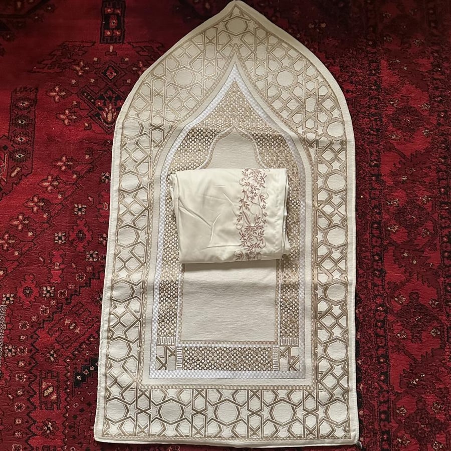 Light of the maqam