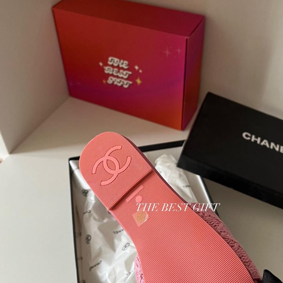 chanel sleeper - pink