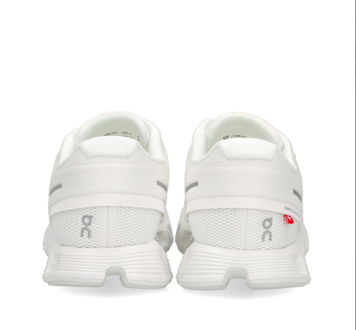 On Running - white