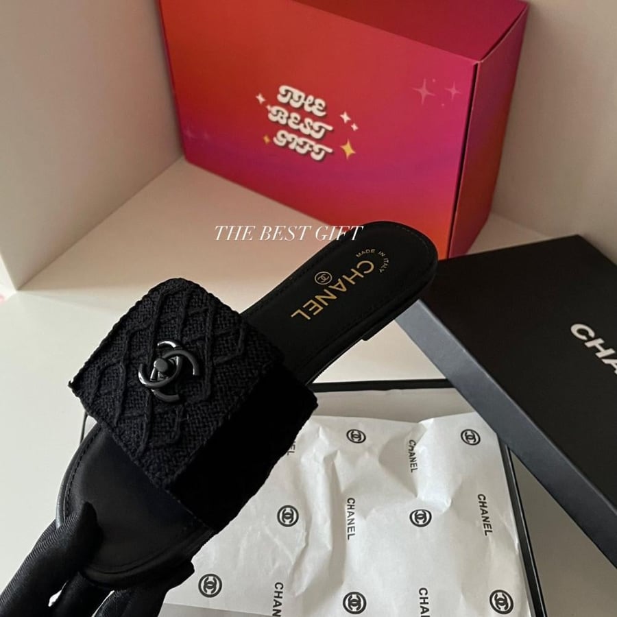 chanel sleeper - black
