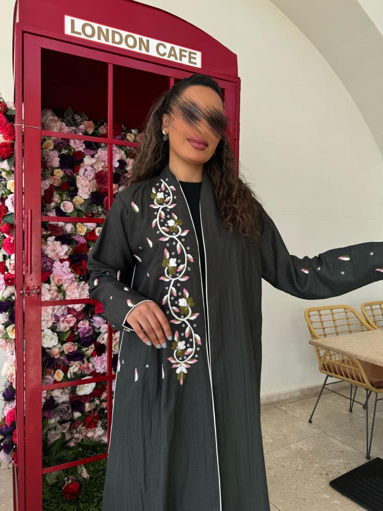 القماش: لينن هندي/مع شغل يدوي مميز وراقي