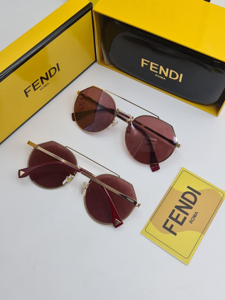 Fendi glasses with accessories