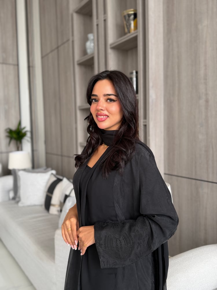 عباية أسود LA29