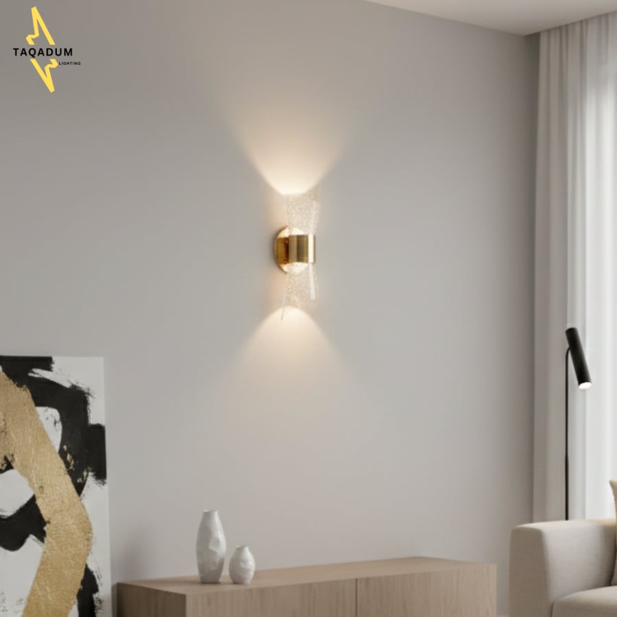 أبليك جداري LED كريستالي مودرن 25 سم – أسود وذهبي بثلاث ألوان إضاءة وتصميم فاخر