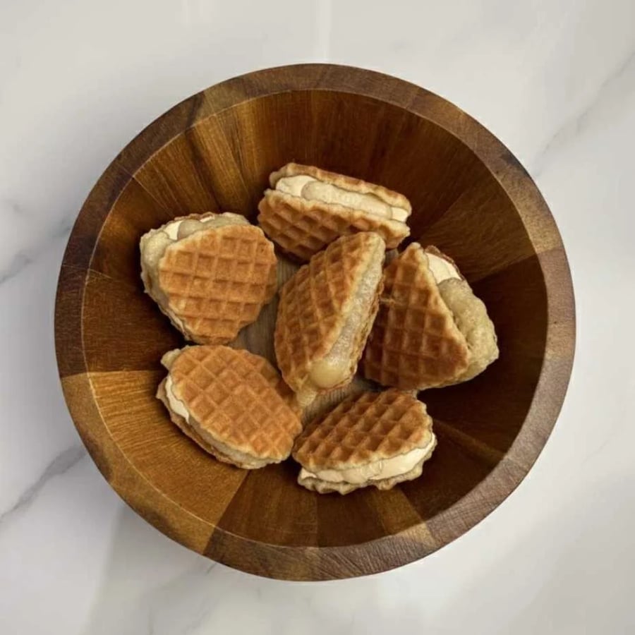 Freeze-dried wafers