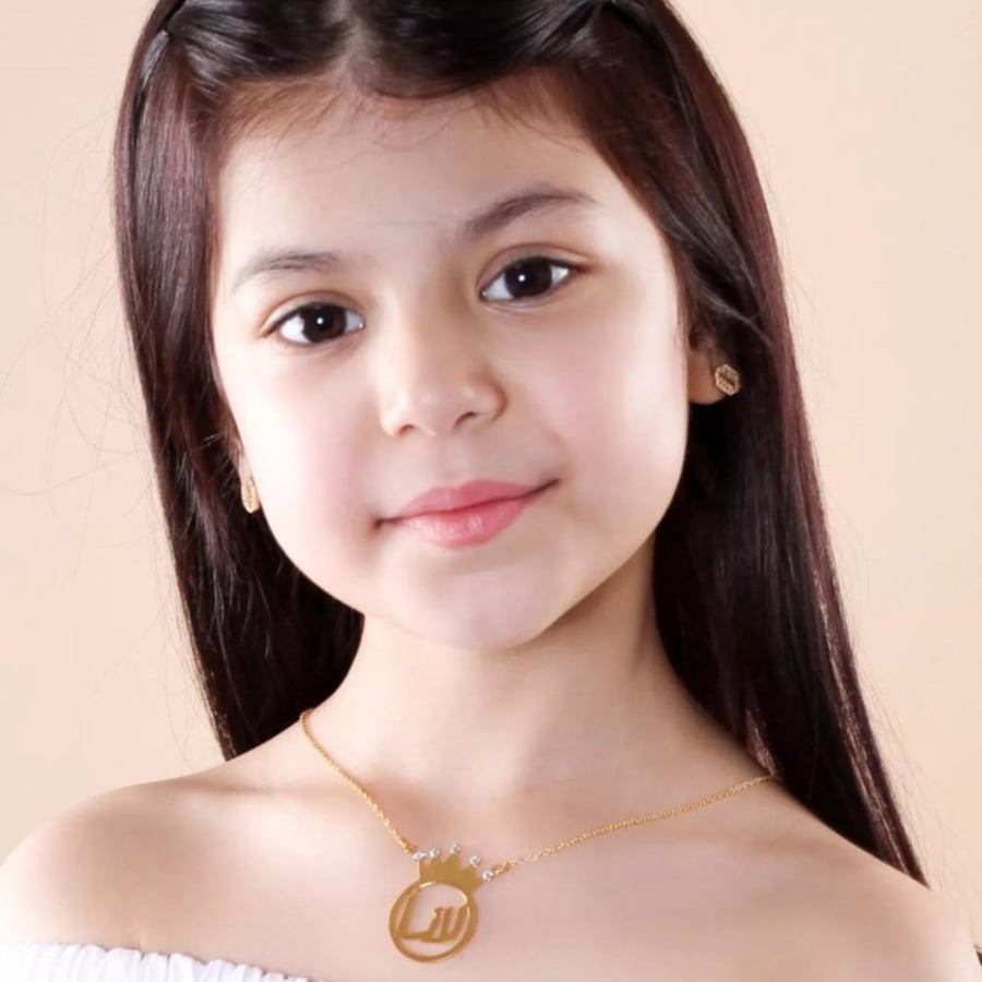A necklace in the shape of a crown
