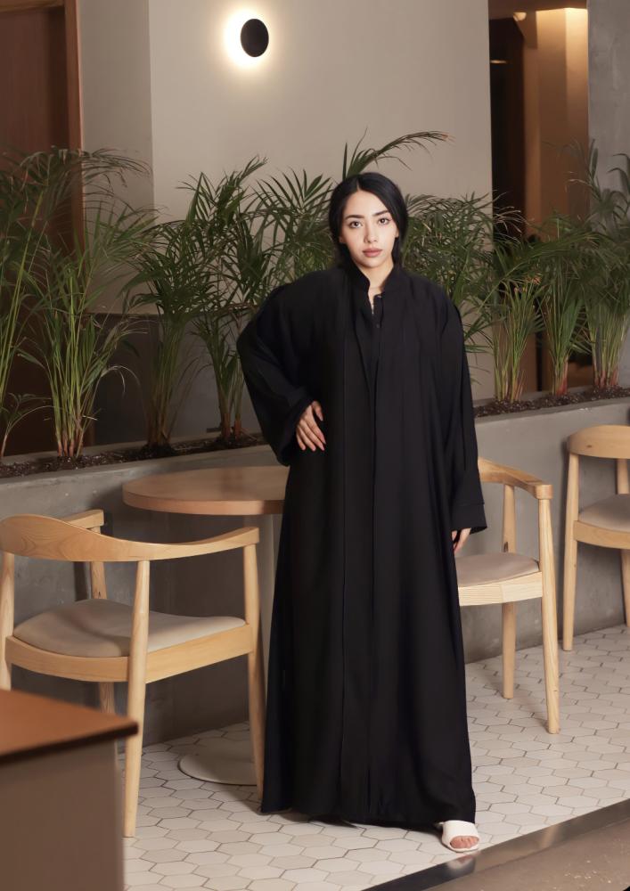 عباية كتف امام وكم وكتف مطبوق ياقه U